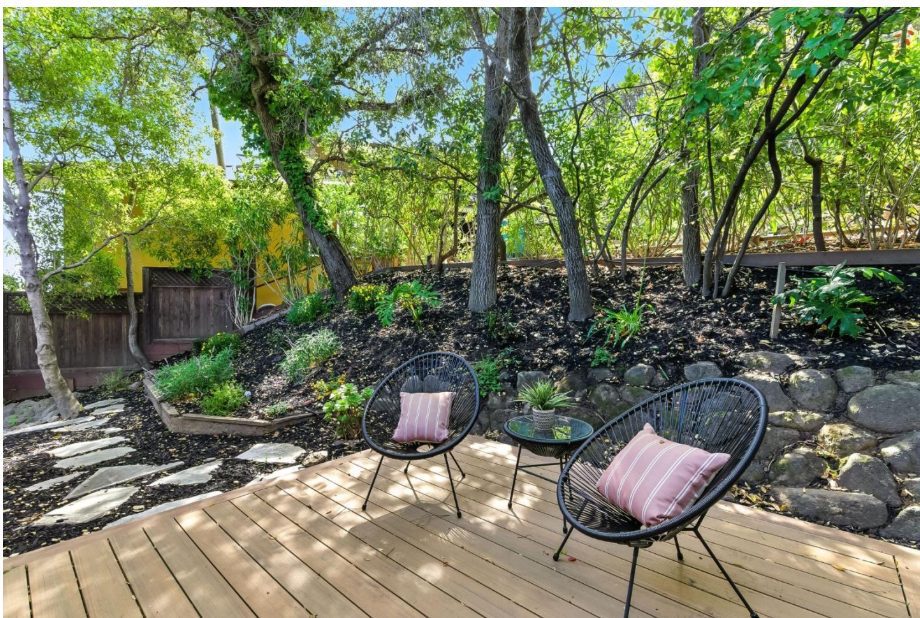 Seating area on a composite deck in Redwood City, CA