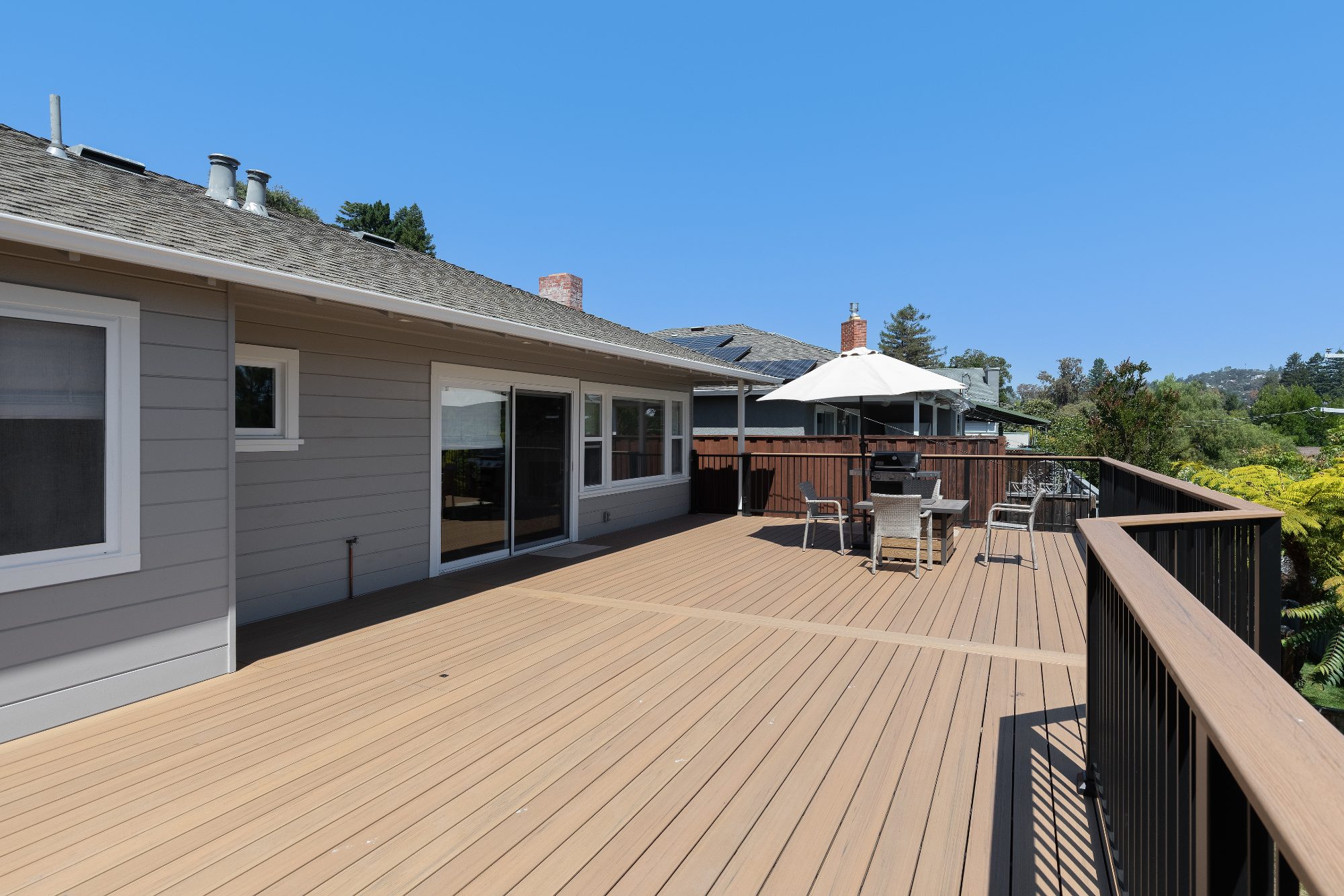 TimberTech Prime+ Coconut Husk composite deck with aluminum railing in San Carlos, CA